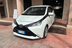Toyota Aygo 1.0 3p garantita perfetta-2015