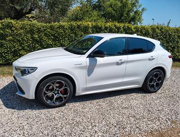 Alfa Romeo Stelvio 2.2 Turbodiesel 210 CV AT8 Q4 V