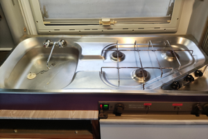 Cucina e lavello camper Arca america 92