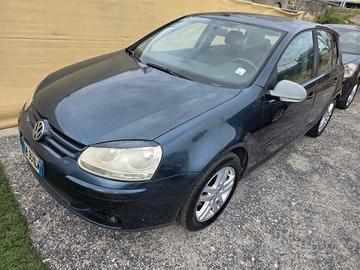 Volkswagen Golf 1.6 gpl 2008