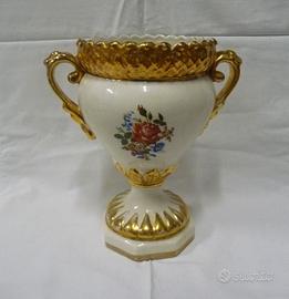 Vaso anfora vecchia grande coppa con manici