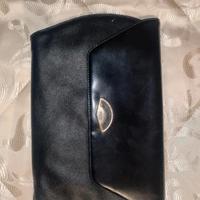 pochette Vogue in pelle verniciata