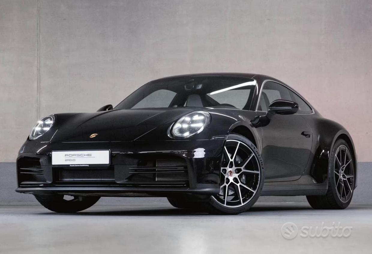PORSCHE 911 (992)