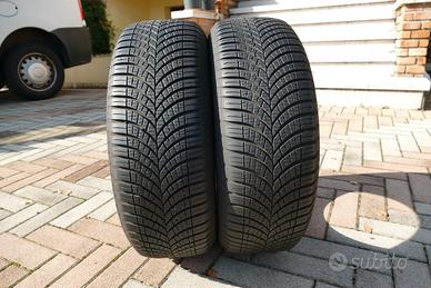 2 gomme GoodYear 235\60\17 M+S Quattro Stagioni