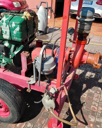  motore Vm 60 cv  carrellato più 200 mt tubi 