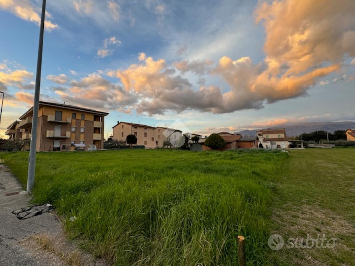 TER. RESIDENZIALE A CANNARA - Vista 3
