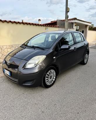 Toyota Yaris 1.3 5 porte Sol