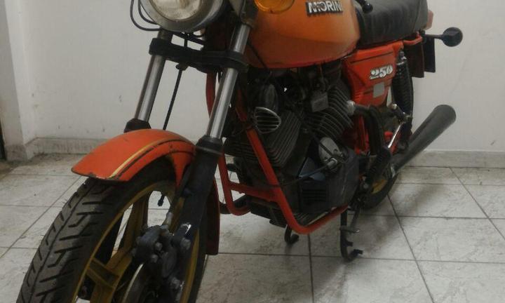 Moto Morini 250 2C - 1980