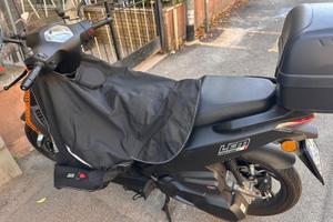 LM 125 km 600 anno aprile 2026 prezz. 2000 euro