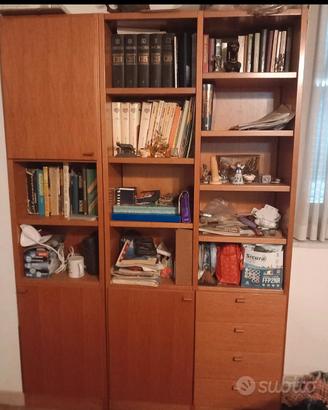 LIBRERIA in LEGNO COMPONIBILE 