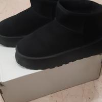 UGG nere 