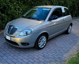 Lacia y 1.2 benzina