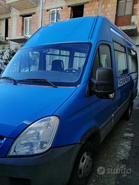 Iveco minibus 22 posti