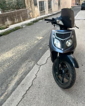 Moto,scooter outlook 125 sport