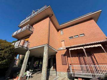 Appartamento di 150 m² con 4 locali a San Mauro To