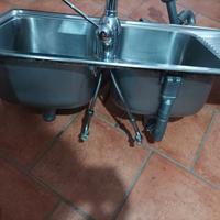 Doppio Lavabo in Alluminio completo di tutto