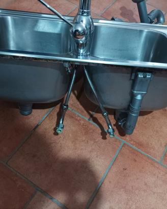 Doppio Lavabo in Alluminio completo di tutto