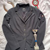 Eleganza e prestazione: Giacca da gara di Equiline