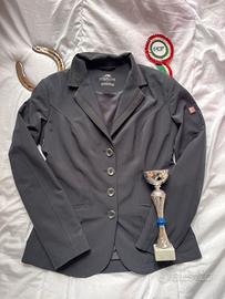 Eleganza e prestazione: Giacca da gara di Equiline