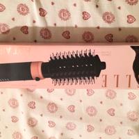 spazzola ad aria calda per capelli