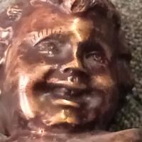 BAMBINO IN BRONZO
CON BASE IN MARMO