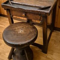 Tavolo e seggiolino in legno