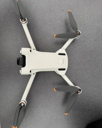 Dji mini 3 pro fly more combo con 3 batterie