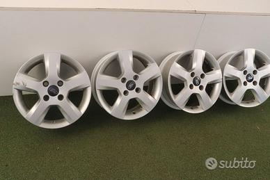 Cerchi in lega Ford Fiesta Focus Fusion 15