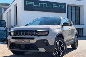 Jeep Avenger 1.2 Turbo 100 CV MHEV Summit