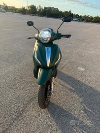 Piaggio Beverly 125 i.e 2015