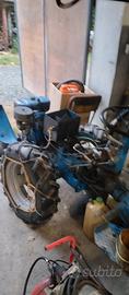 trattore agricolo 
