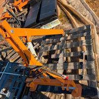 A276 - Gru posteriore per trattore