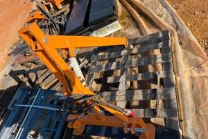 A276 - Gru posteriore per trattore