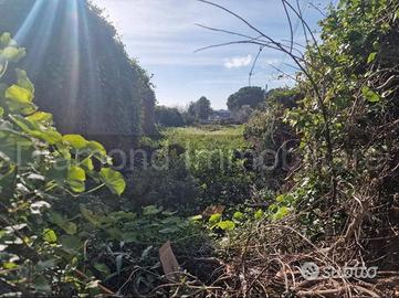 Fabbricato con terreno a Stazzo- Acireale