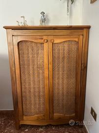 Copritermosifone in noce e paglia di Vienna