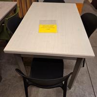 Tavolo SCAVOLINI con 4 sedie 