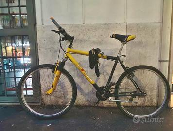 Bicicletta MTB '26