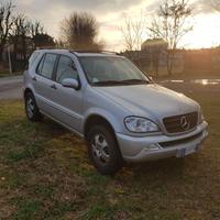 MERCEDES ML270 (W163) Suv 4x4 con 112.000 km reali