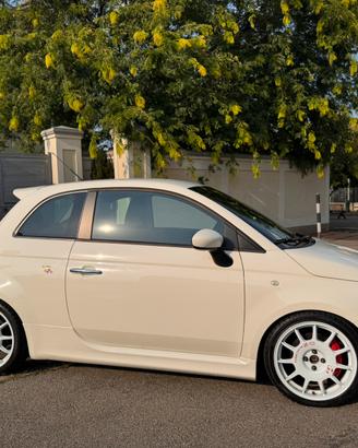 Abarth 500 ESSEESSE A LIBRETTO