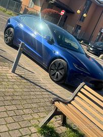 Tesla Model 3 RWD Novembre 2023