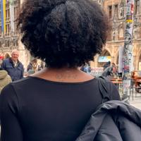 Commessa/barista/cameriera