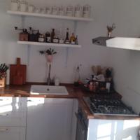 Cucina angolare IKEA bianca/legno