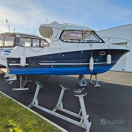 Beneteau Antares 880 del 2012