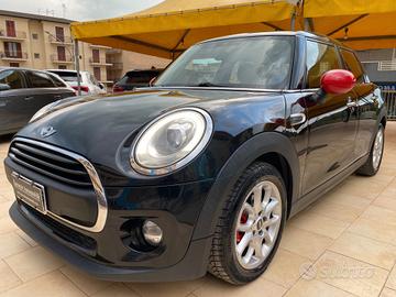 Mini Cooper D - 5 porte 1.5 diesel 116 cavalli