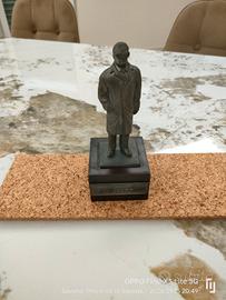 Statuetta peltro Enzo Ferrari 