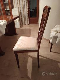 Tavolo e sedie per solotto