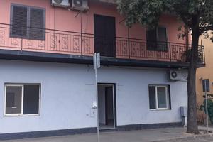 Locale uso commerciale