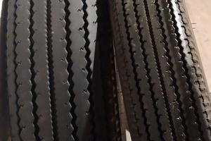 Coppia Pneumatici Shinko