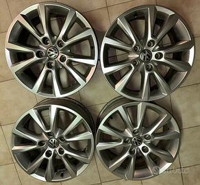 Cerchi Touareg Audi Q7 Porsche Cayenne 7P6601025C