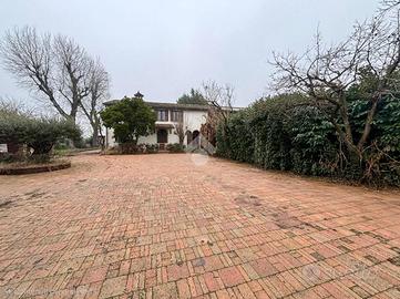 VILLA SINGOLA A RAVENNA